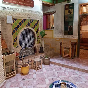 Museum House - Dar Melyani Riad